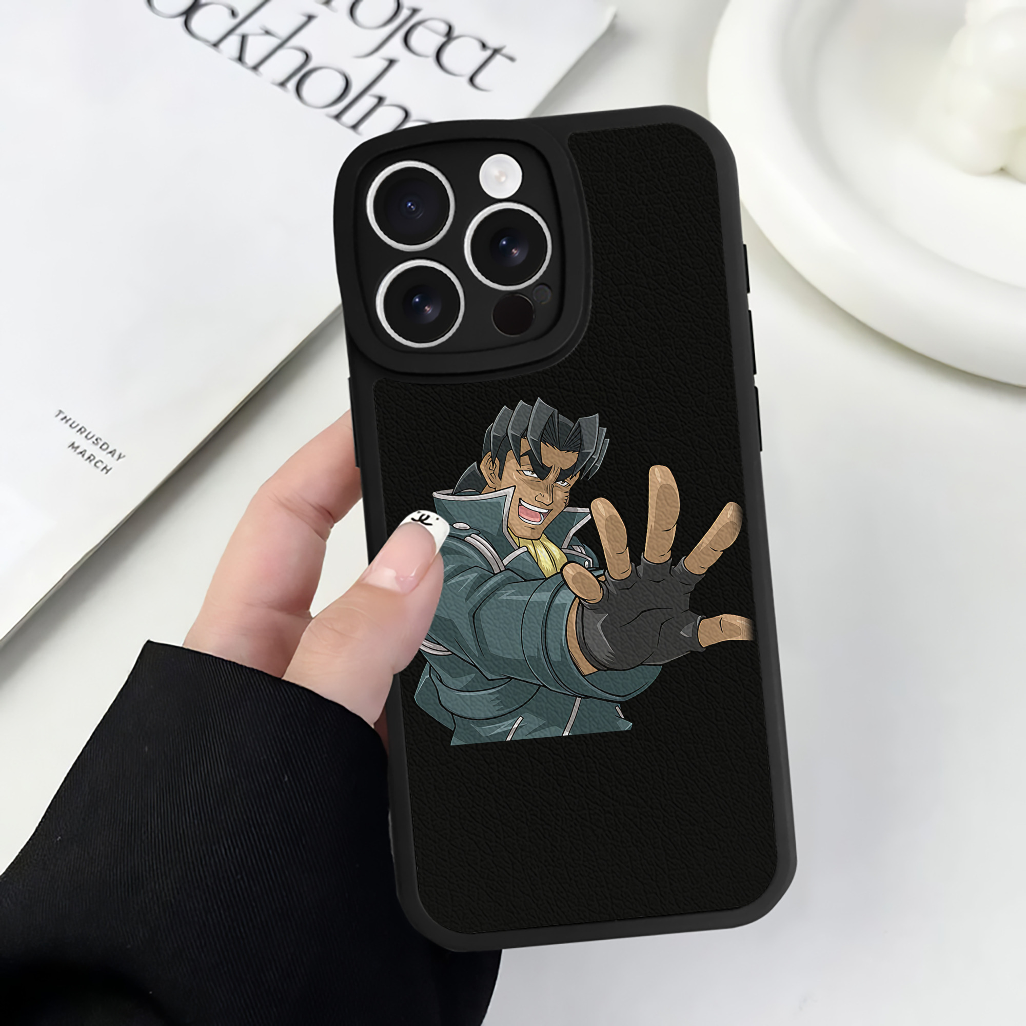 遊☆戯☆王 Yu-Gi-Oh! 【iPhone 16シリーズ対応】シリコンスマホケース（レザー調） 材質：シリコン